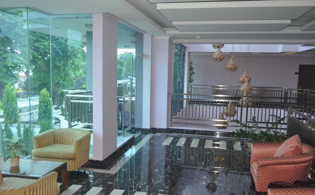 Sahati Hotel Jakarta Extérieur photo