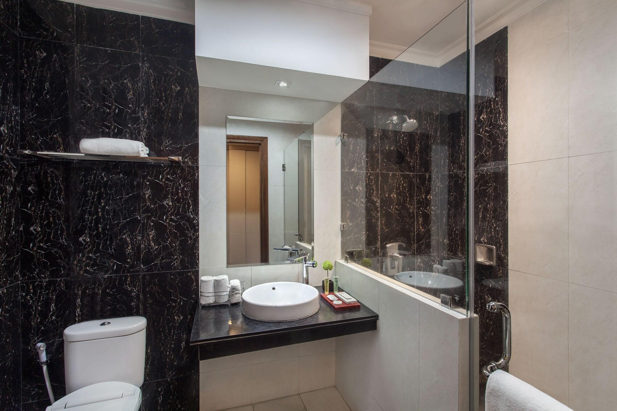 Sahati Hotel Jakarta Extérieur photo