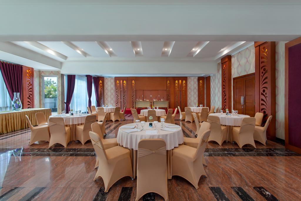 Sahati Hotel Jakarta Extérieur photo