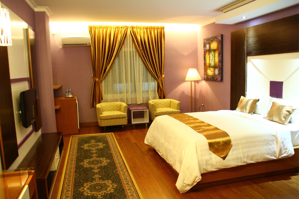 Sahati Hotel Jakarta Extérieur photo