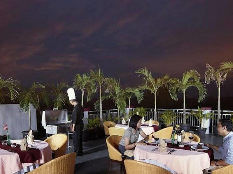 Sahati Hotel Jakarta Extérieur photo